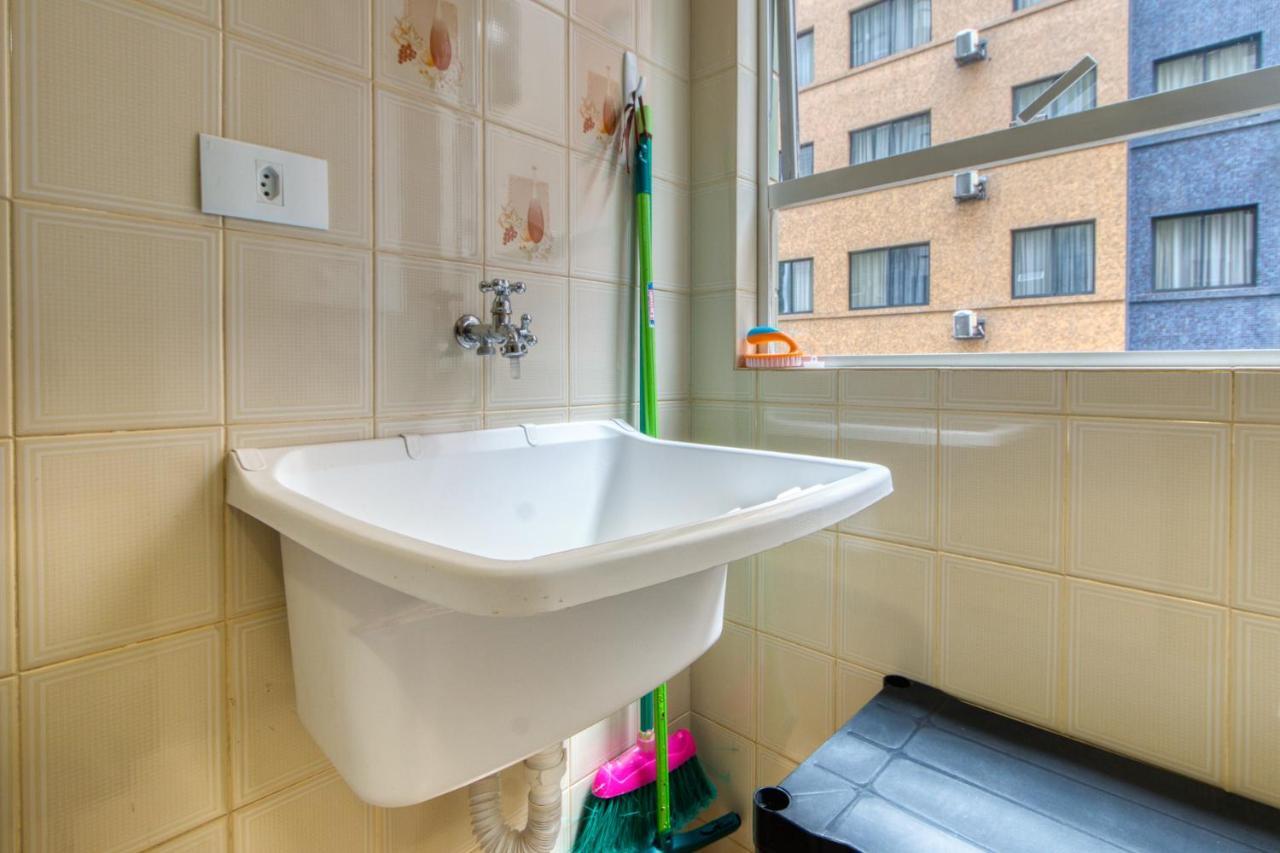 Ótimo apartamento no Centro mobiliado e com garagem Curitiba Exterior foto
